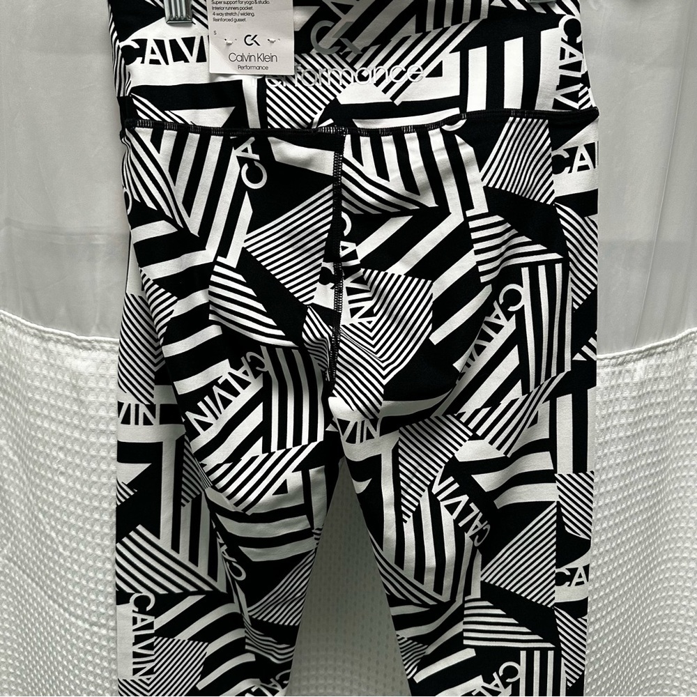Calvin Klein performance yoga pants black and white 7/8 - Picture 5 of 6